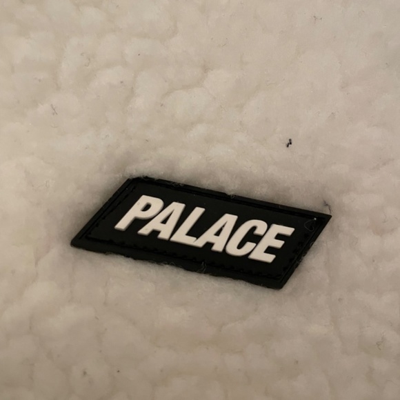 PALACE Shearling Cardigan - Picture 3 of 5